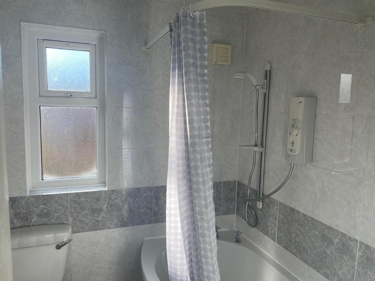 Wilton - Perfect Home For Contractors Private Large Drive 뉴캐슬어폰타인 외부 사진